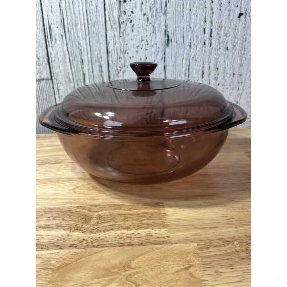 Vintage Pyrex‎ Cranberry 2 Qt Covered Casserole Dish 024 with Lid 624 C USA